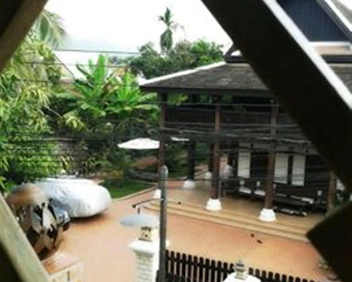 Nittaya Guesthouse ルアンパバーン ホテル